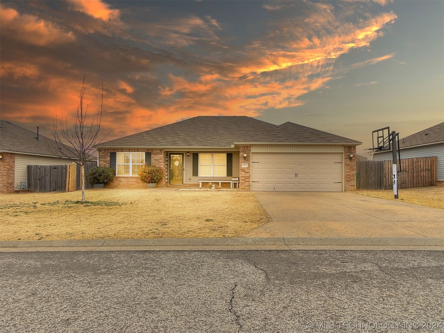 25175 E 91st Ct S, Broken Arrow, OK 74014 - photo 1