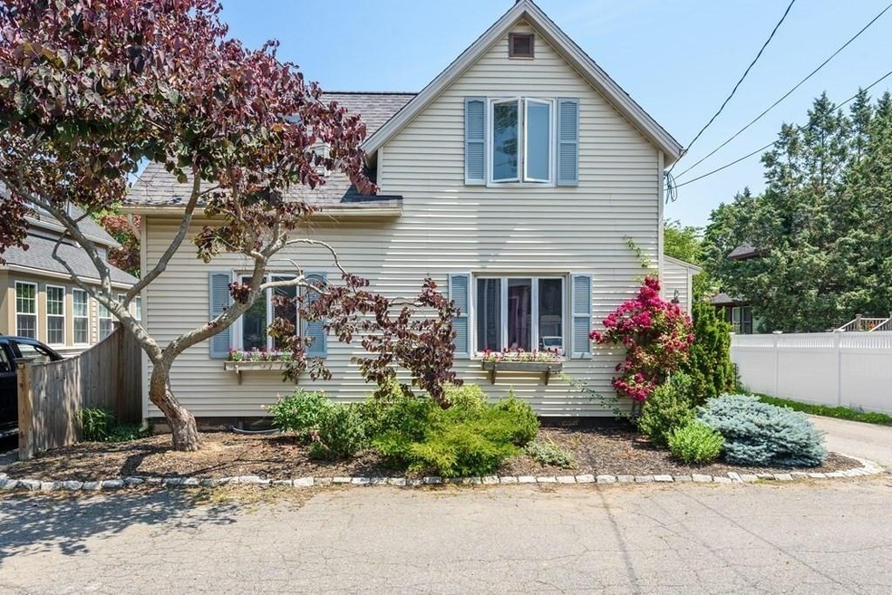 2 Alter Ct, Newburyport, MA 01950 - photo 1