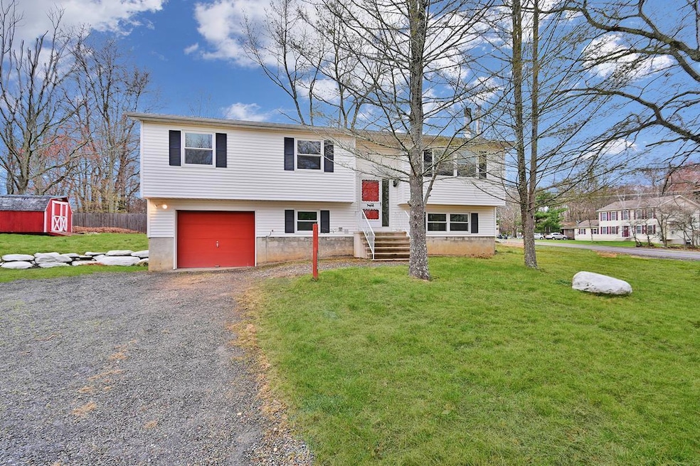 2234 Cramer Rd, Lehman Township, PA 18324 - photo 1