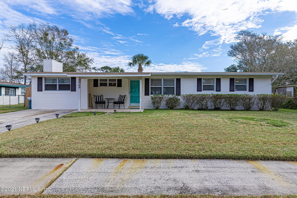 2069 Hugh Edwards Dr, Jacksonville, FL 32210 - photo 1