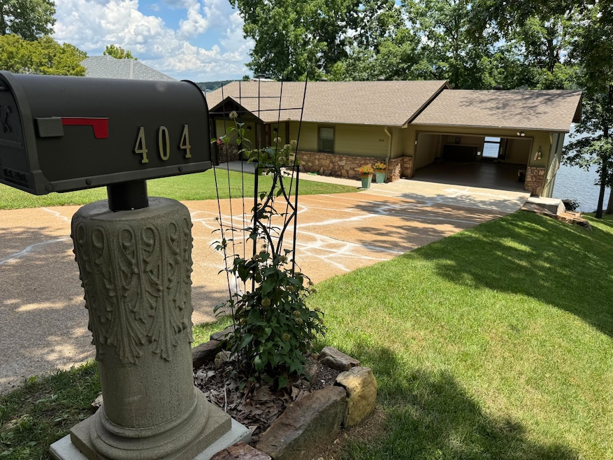 404 Isabella Ln, Horseshoe Bend, AR 72512 - photo 1