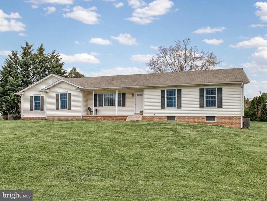 8209 Lookout Ln, Frederick, MD 21702 - photo 1