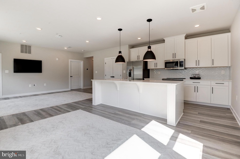 Woodland Park East unit 4-B, Herndon, VA 20171 - photo 1