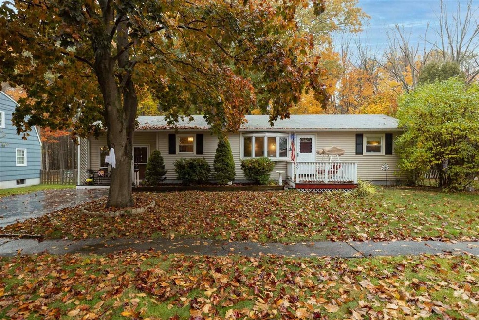 39 Mariette Dr, Portsmouth, NH 03801 - photo 1