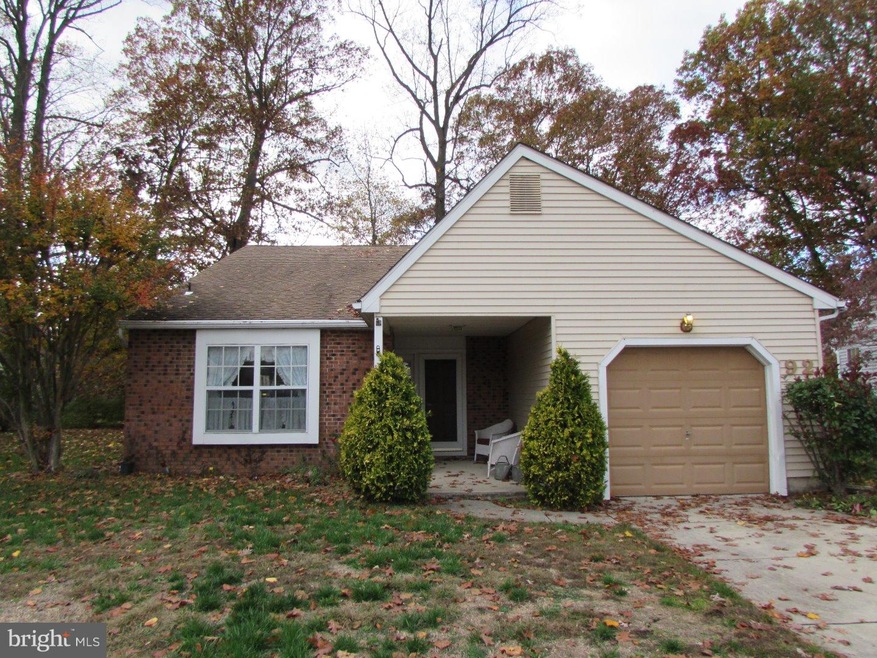 92 Lakebridge Dr, Woodbury, NJ 08096 - photo 1