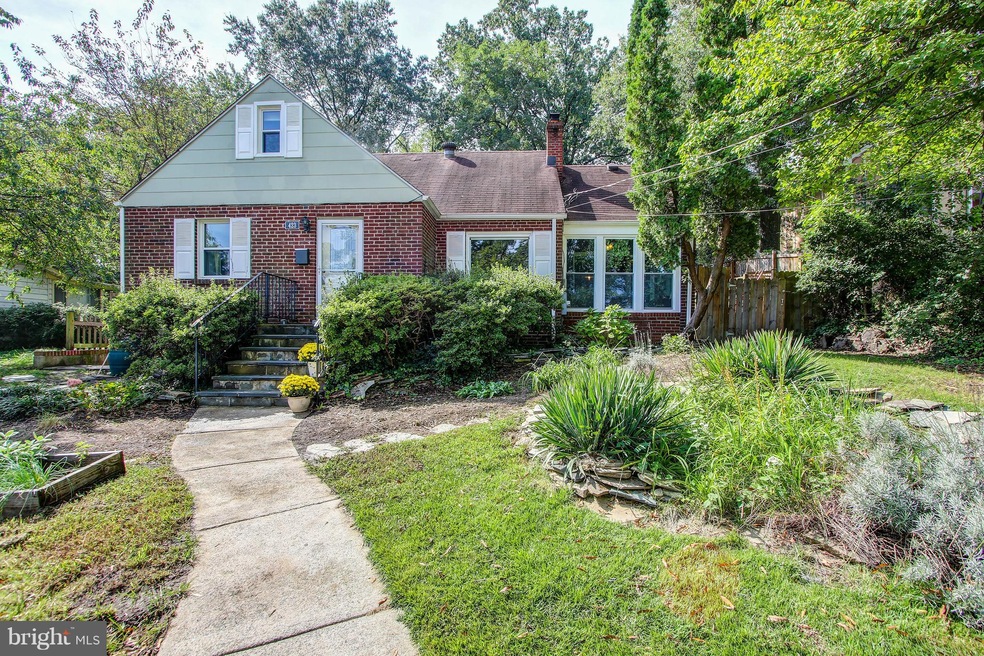 423 Boyd Ave, Takoma Park, MD 20912 - photo 1