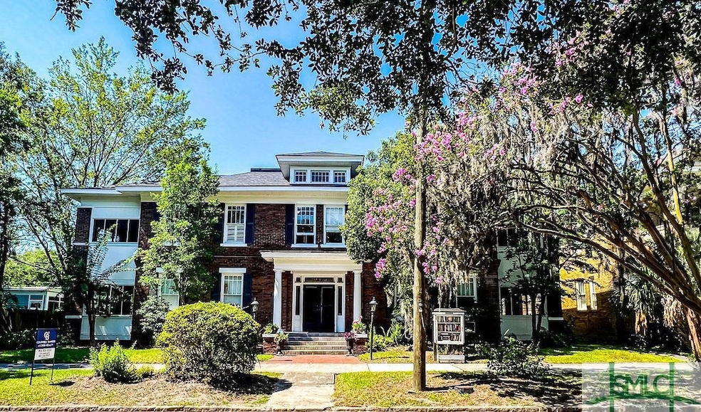 733 E Henry St unit B, Savannah, GA 31401 - photo 1