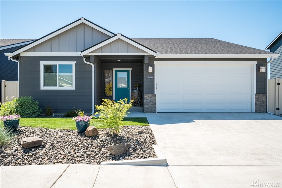 266 S Mystical Ave, East Wenatchee, WA 98802 - photo 1