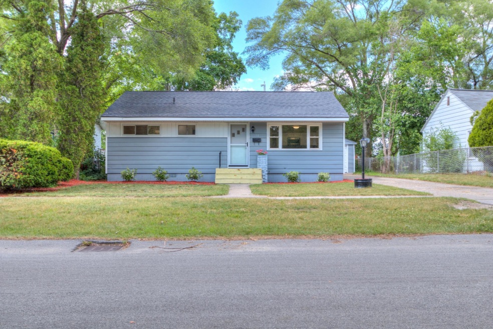 918 Post Rd (1 of 42)