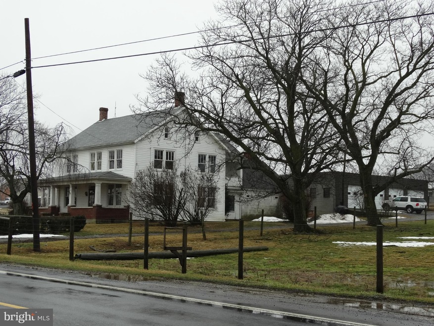 4371 Fort Loudon Rd, Mercersburg, PA 17236 - photo 1