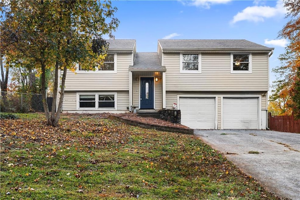 425 Worthington Hills Ct, Roswell, GA 30076 - photo 1