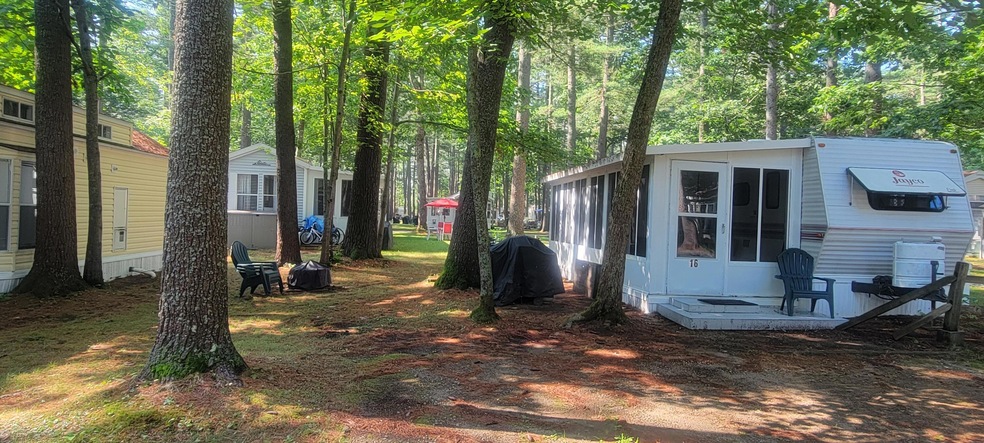 117 Bears Den Rd unit 16, Wells, ME 04090 - photo 1