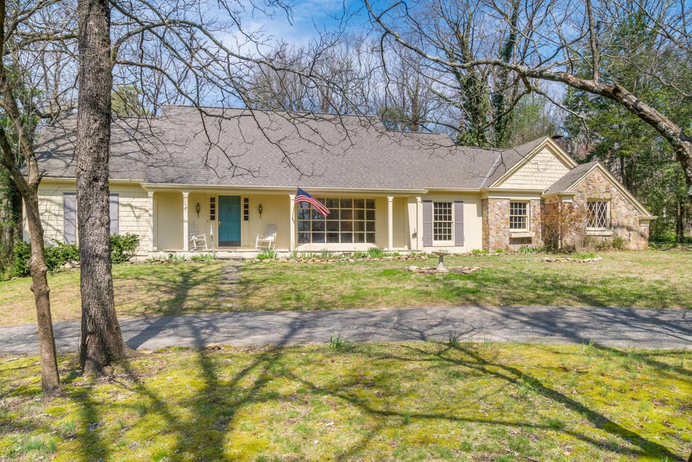42_Carriage_Hill_01