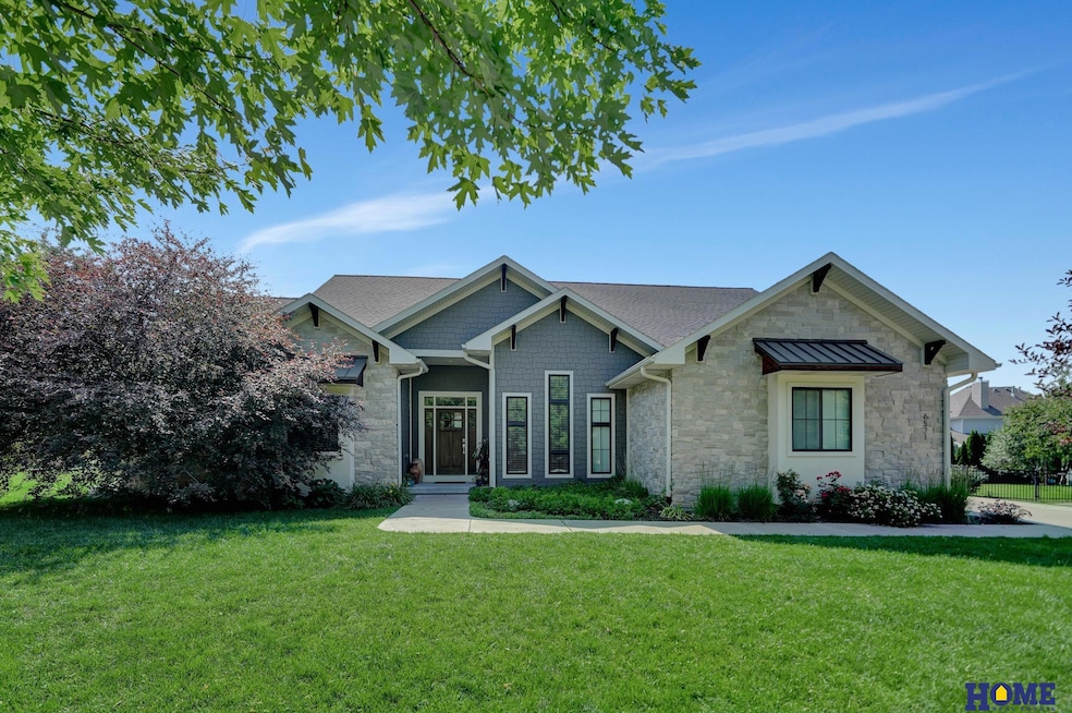 Pending $799,900 • Co-Listing Agent