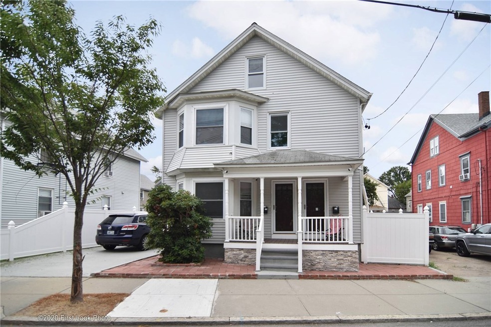 939 Roosevelt Ave, Pawtucket, RI 02860 - photo 1
