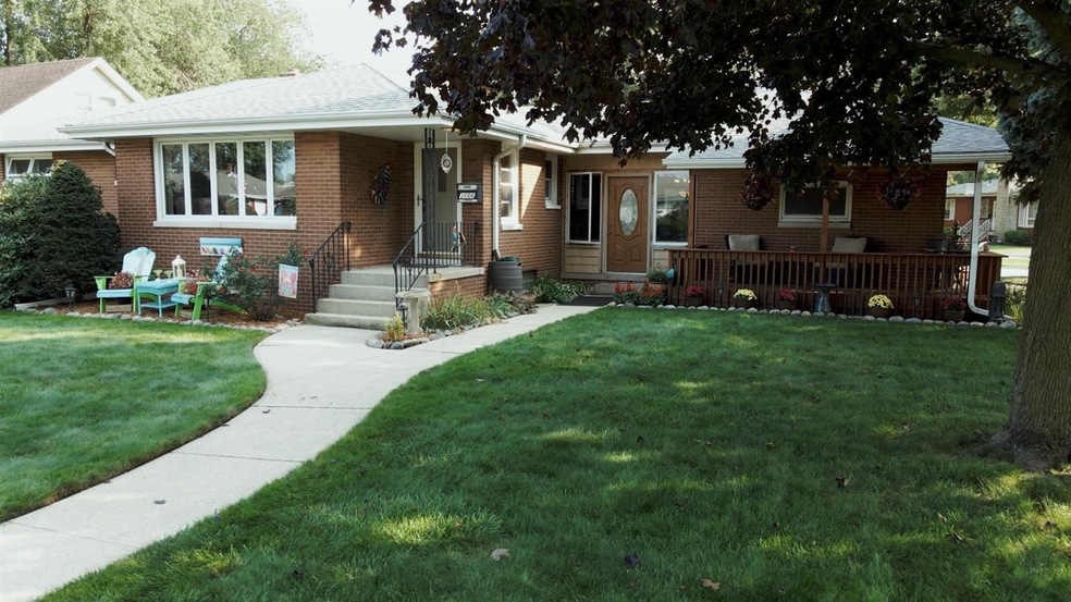 3006 Hess Dr, Highland, IN 46322 - photo 1