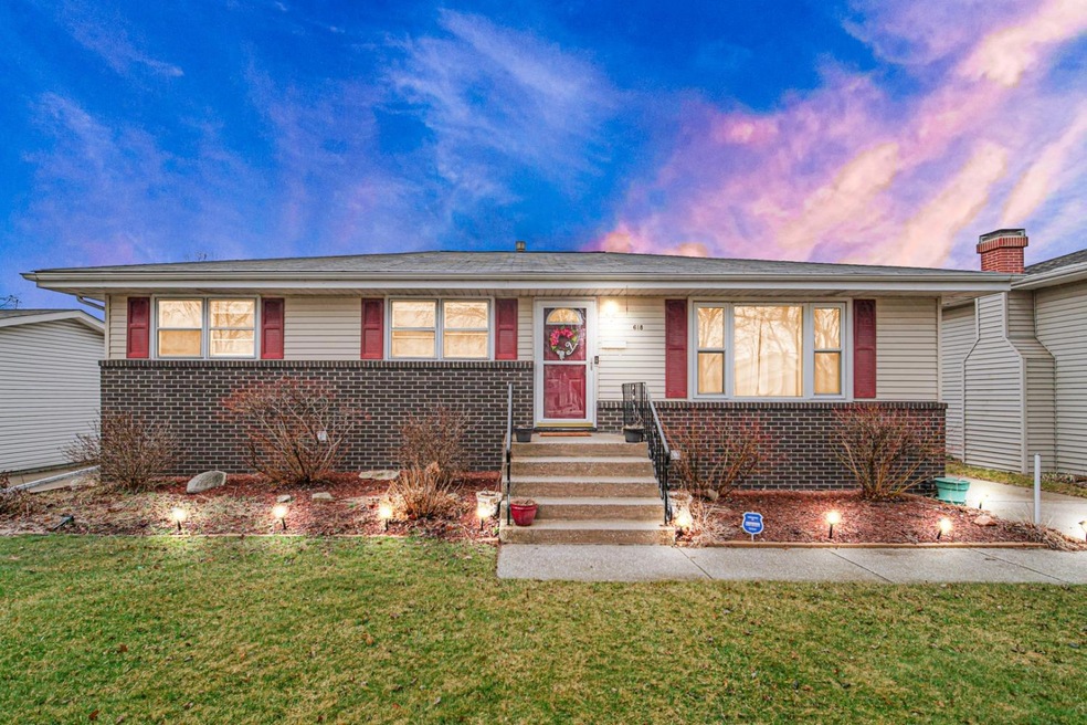 618 E Pine Place, Griffith, IN 46319 - photo 1