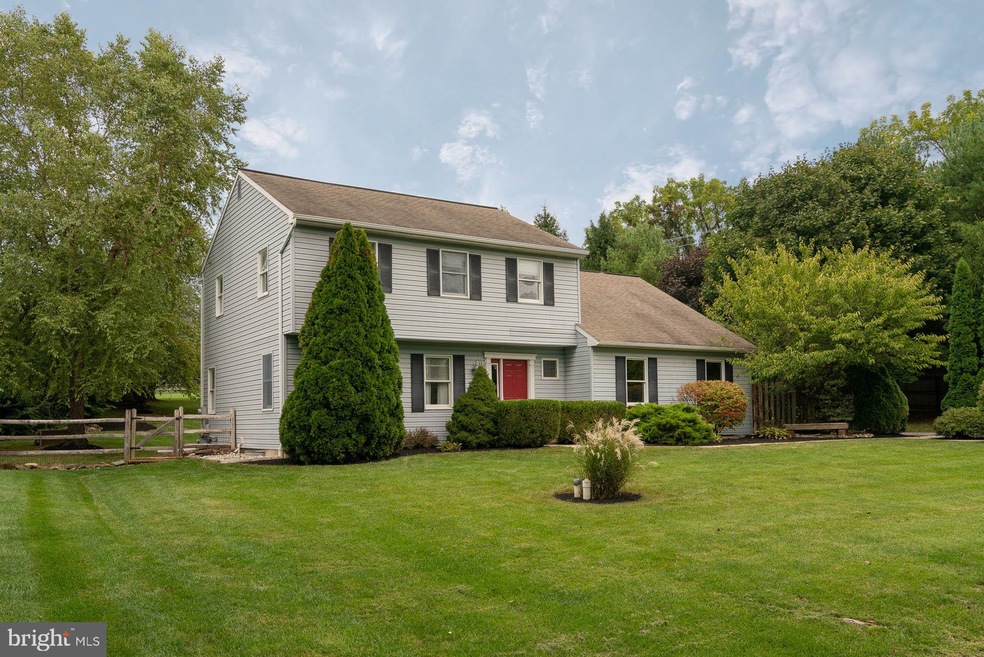 201 Dove Dr, Honey Brook, PA 19344 - photo 1