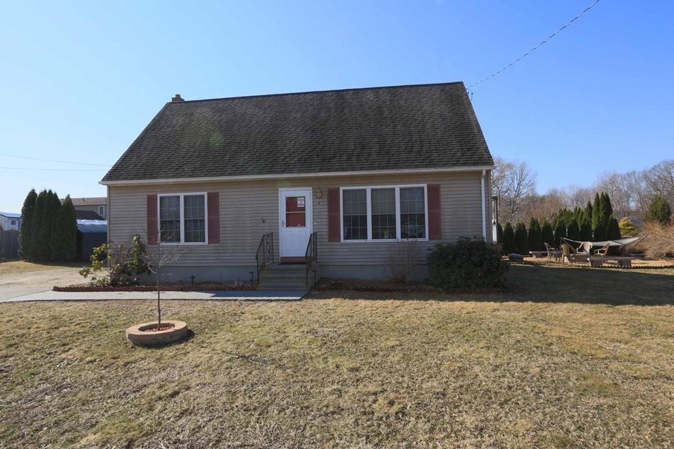 4 Bernard St, Webster, MA 01570 - photo 1