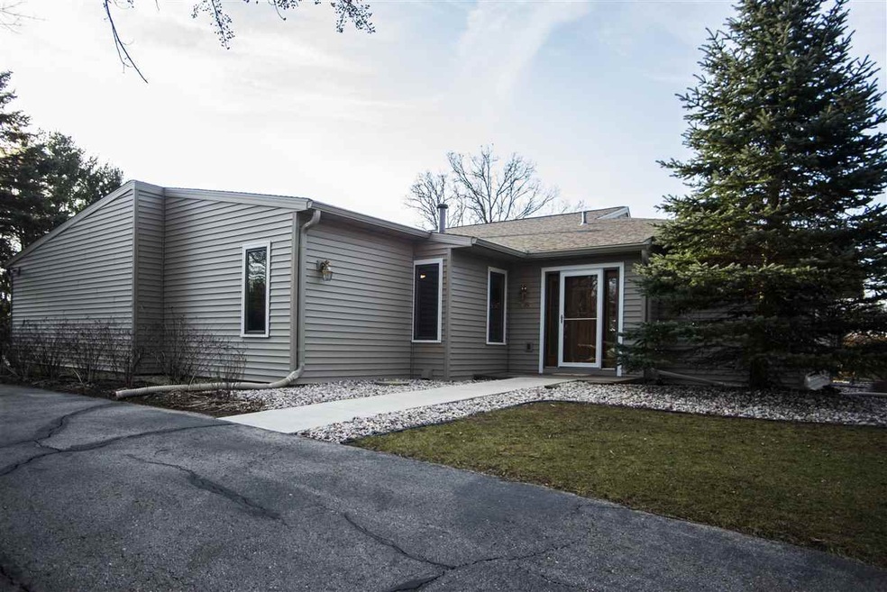 5667 Concord Dr, Fitchburg, WI 53575 - photo 1