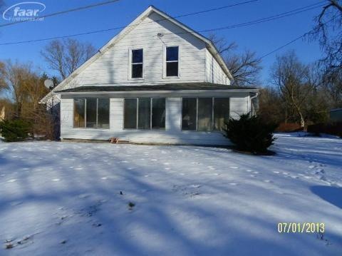 5270 N Mckinley Rd, Flushing, MI 48433 - photo 1