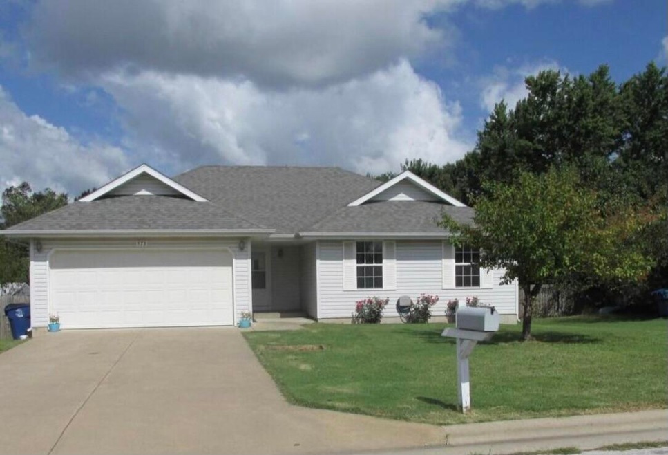 573 Stoney Path, Nixa, MO 65714 - photo 1