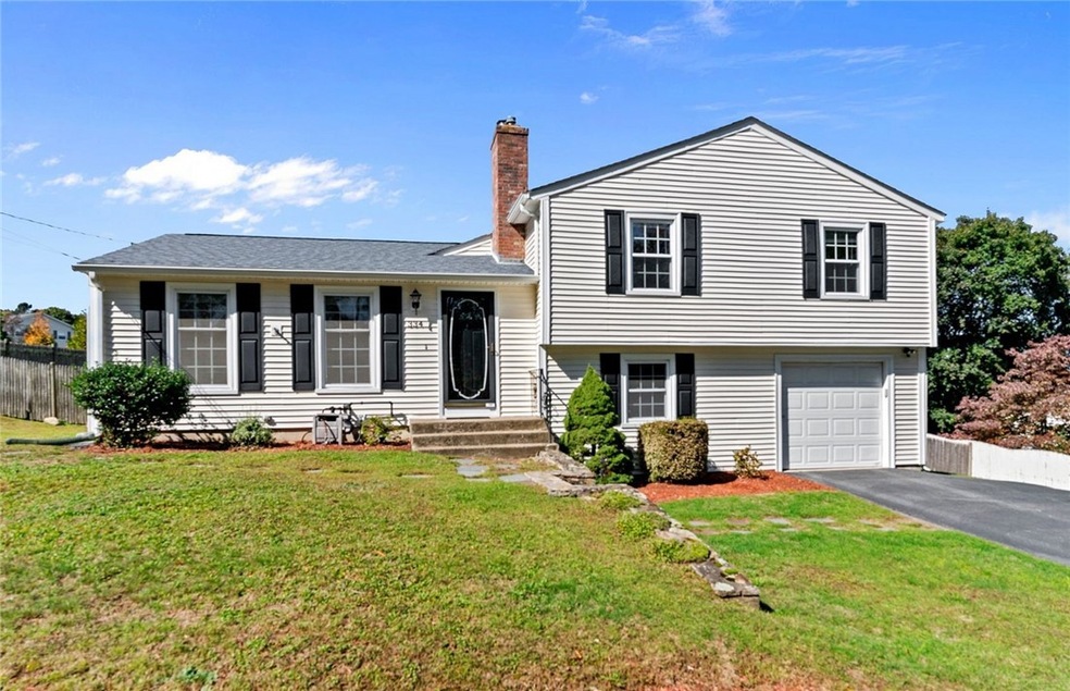 334 New London Ave, West Warwick, RI 02893 - photo 1