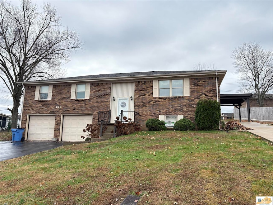 216 Castleridge Dr, Glasgow, KY 42141 - photo 1