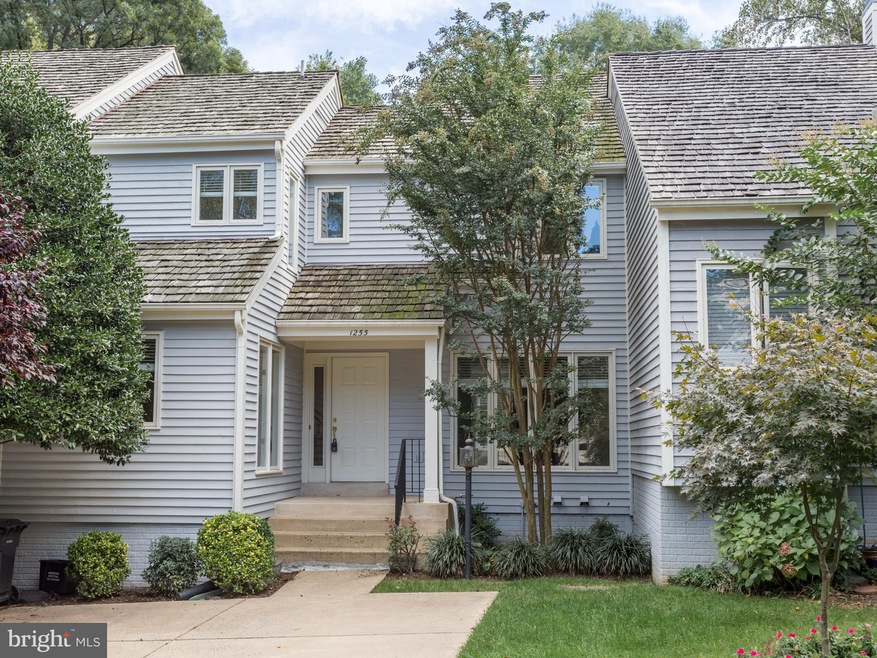 1255 Wedgewood Manor Way, Reston, VA 20194 - photo 1