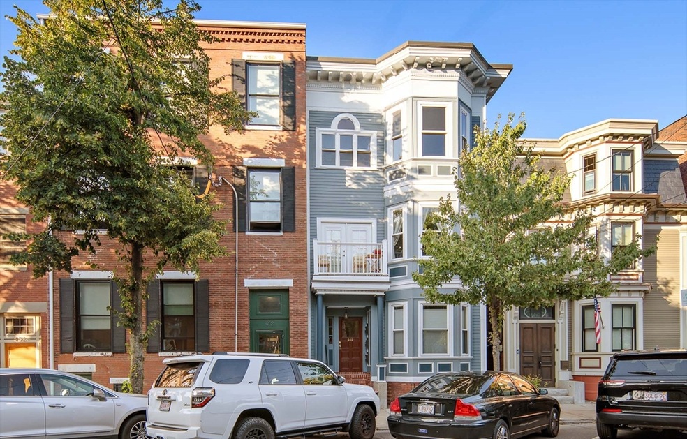 414 Sumner St unit 3, Boston, MA 02128 - photo 1