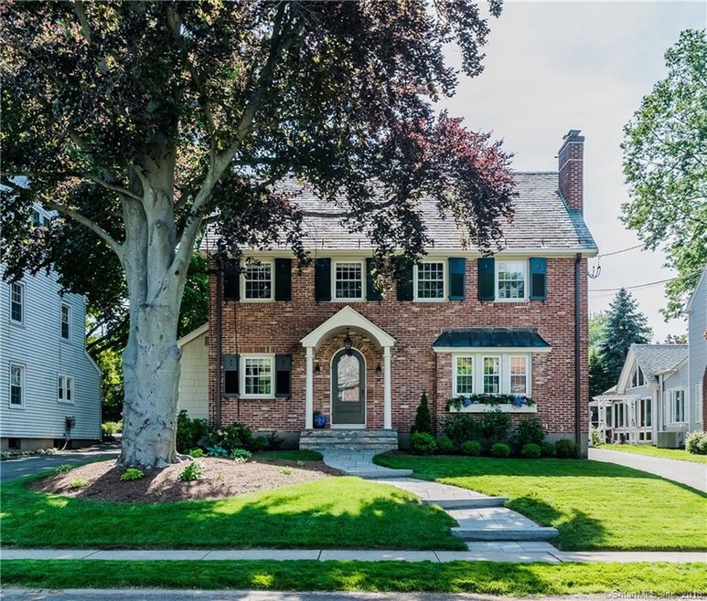 Welcome to 39 Middlefield Drive!