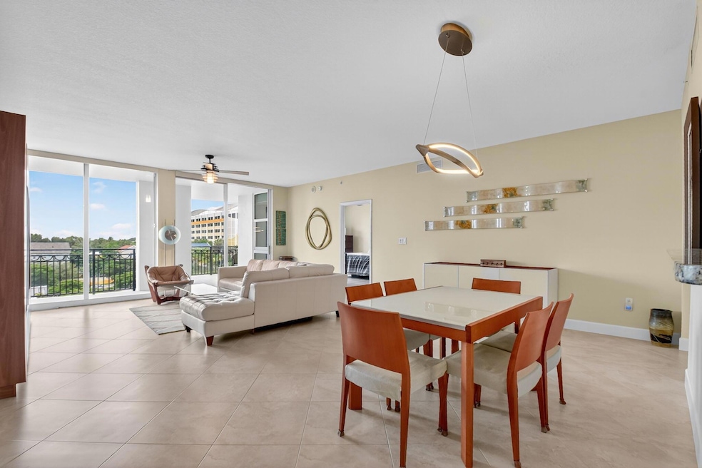 City Place South Tower unit 423, West Palm Beach, FL 33401 - photo 1