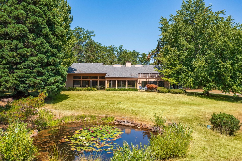 664WildflowerDr-001