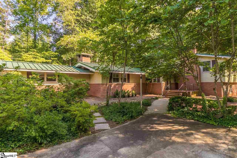 105 Hathaway Cir, Greenville, SC 29617 - photo 1