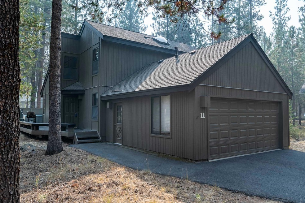 11 Tamarack Lane-27
