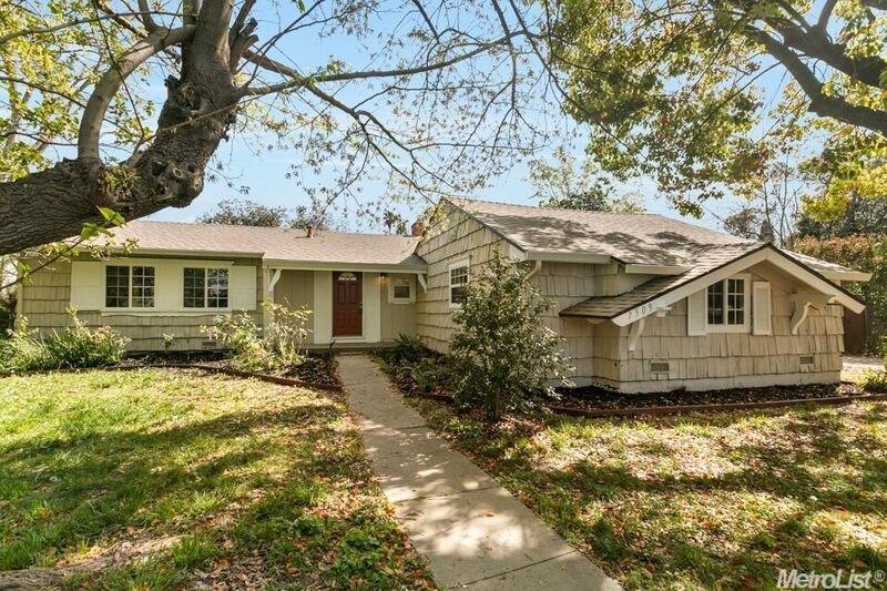 7509 Center Pkwy, Sacramento, CA 95823 - photo 1