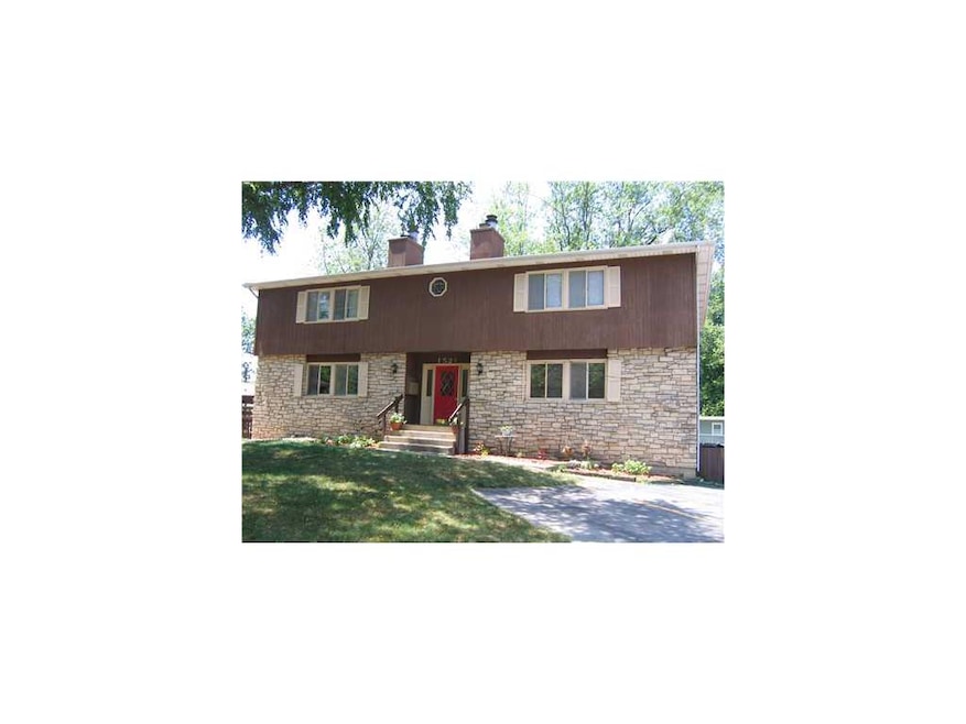 Front Exterior. Main entry & 4 Condos in this buil