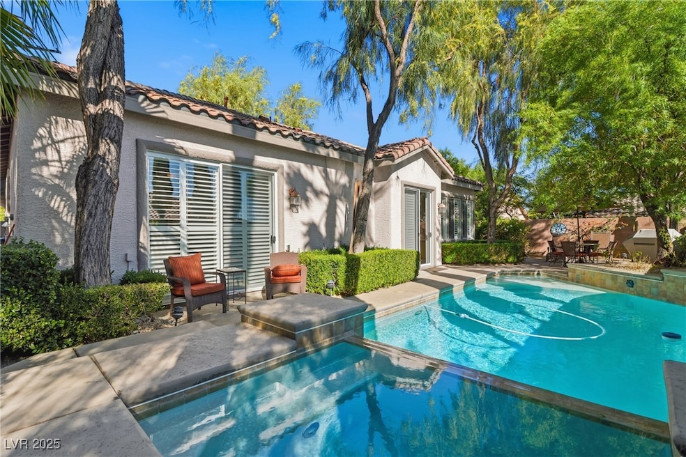 Under Contract $725,000