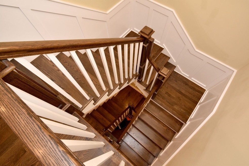 230 N Elm Ave, Elmhurst, IL 60126 - photo 1