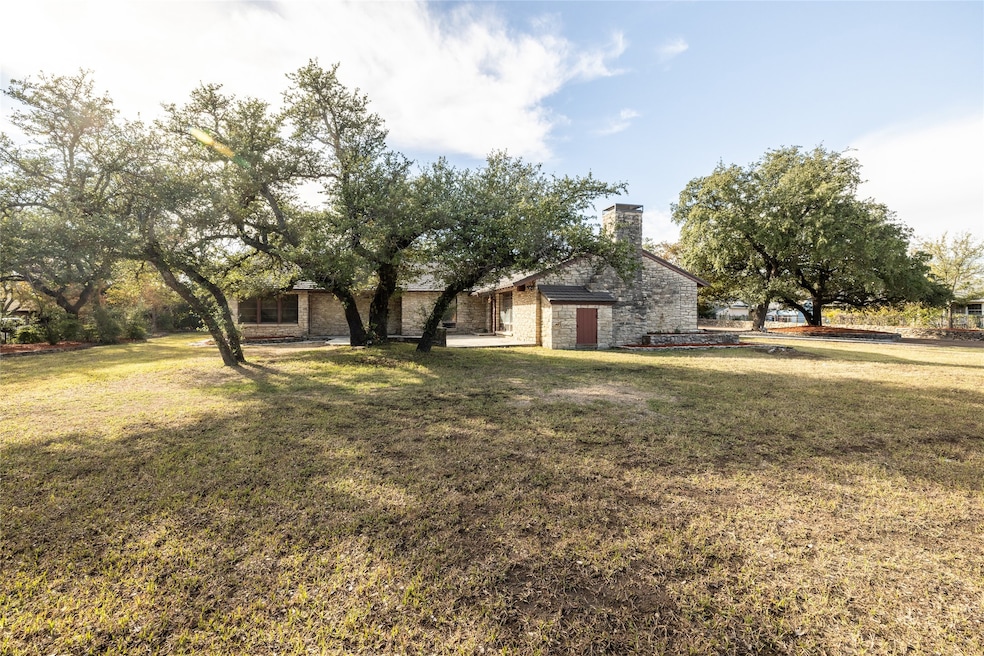 816 Jefferson St, Weatherford, TX 76086 - photo 1