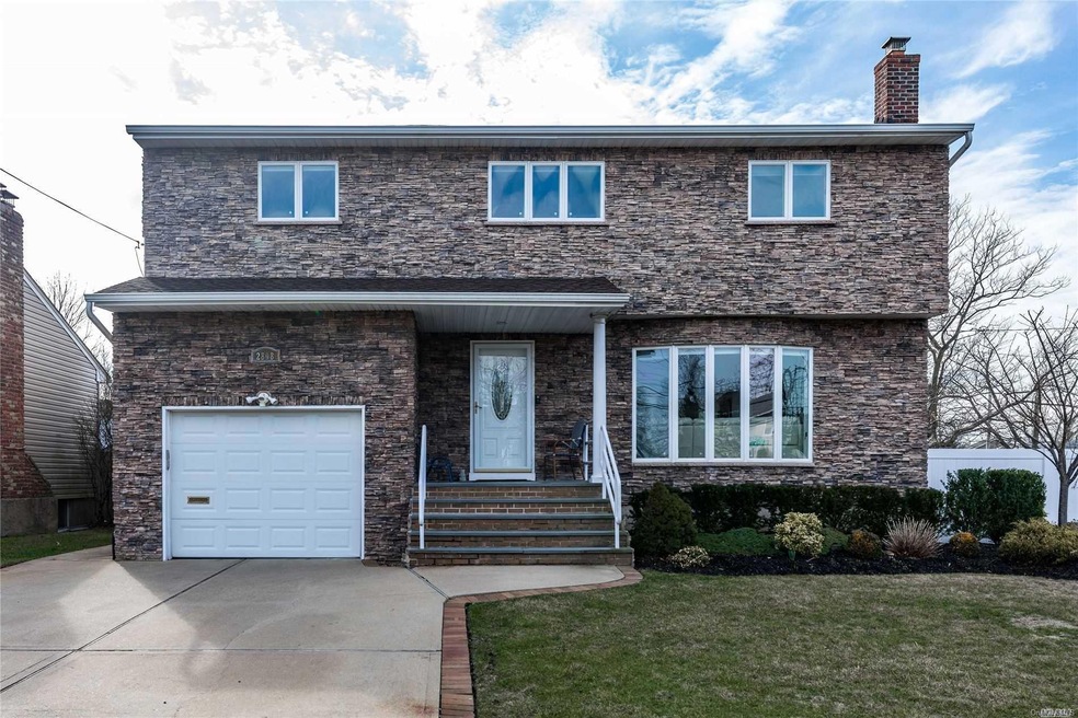 2808 Rosebud Ave, Merrick, NY 11566 - photo 1