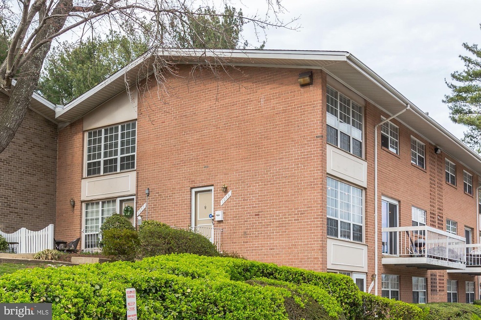 1969 Kennedy Dr unit 1969, McLean, VA 22102 - photo 1