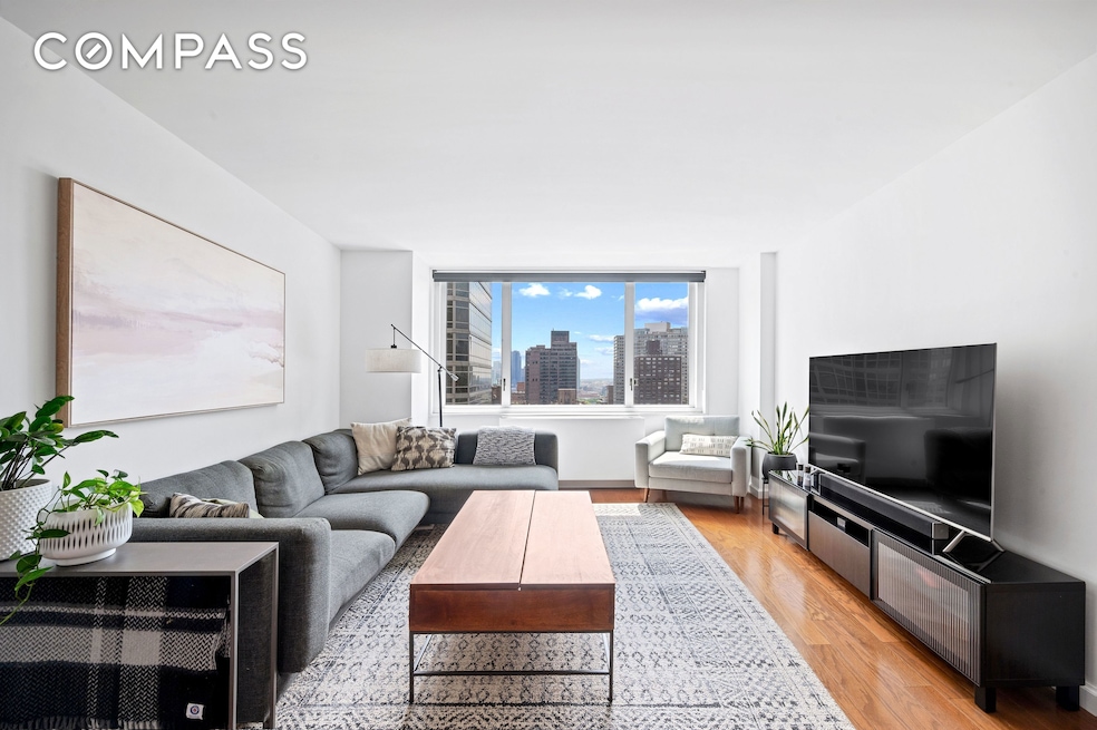 Pending $1,175,000 • Co-Listing Agent