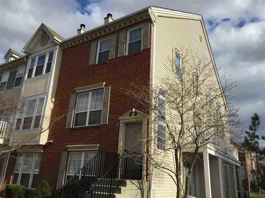 90 Cottonwood St, Jersey City, NJ 07305 - photo 1