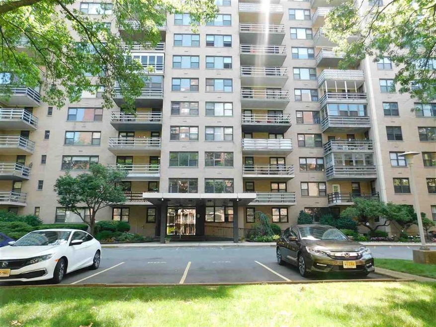 201 St Pauls Ave unit 2D, Jersey City, NJ 07306 - photo 1