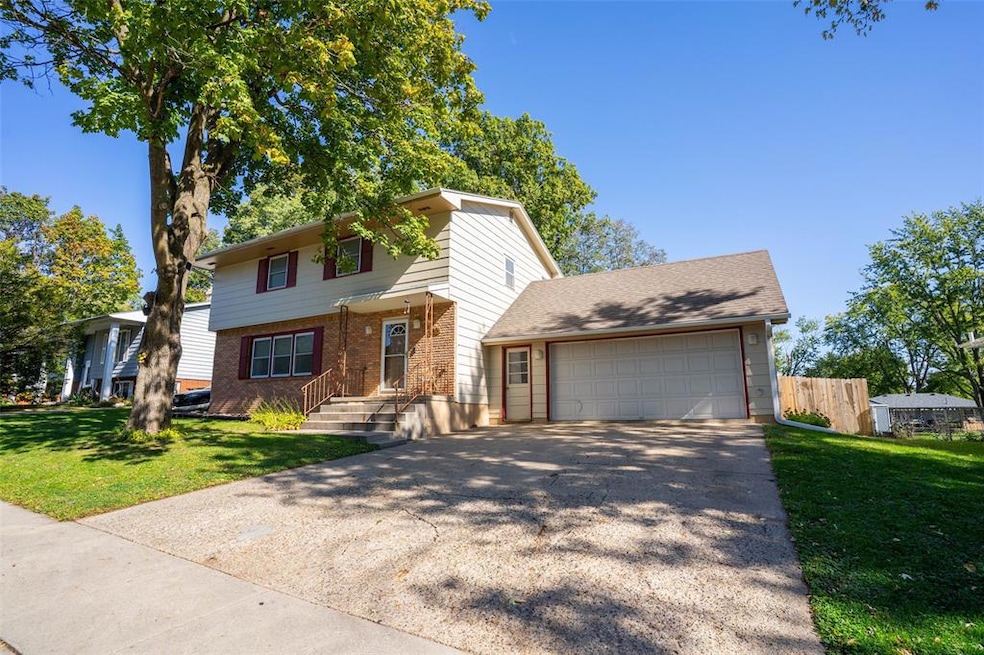 For Sale $265,000 • Co-Listing Agent