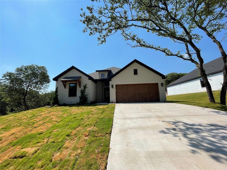805 Woodhaven Ct, Granbury, TX 76048 - photo 1
