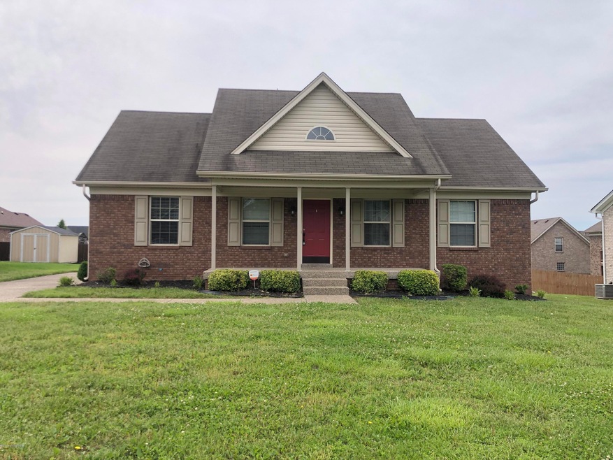 334 Berger Farm Dr, Mount Washington, KY 40047 - photo 1