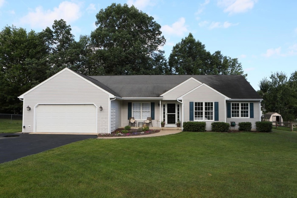 25 Seminole Cir, Stuarts Draft, VA 24477 - photo 1