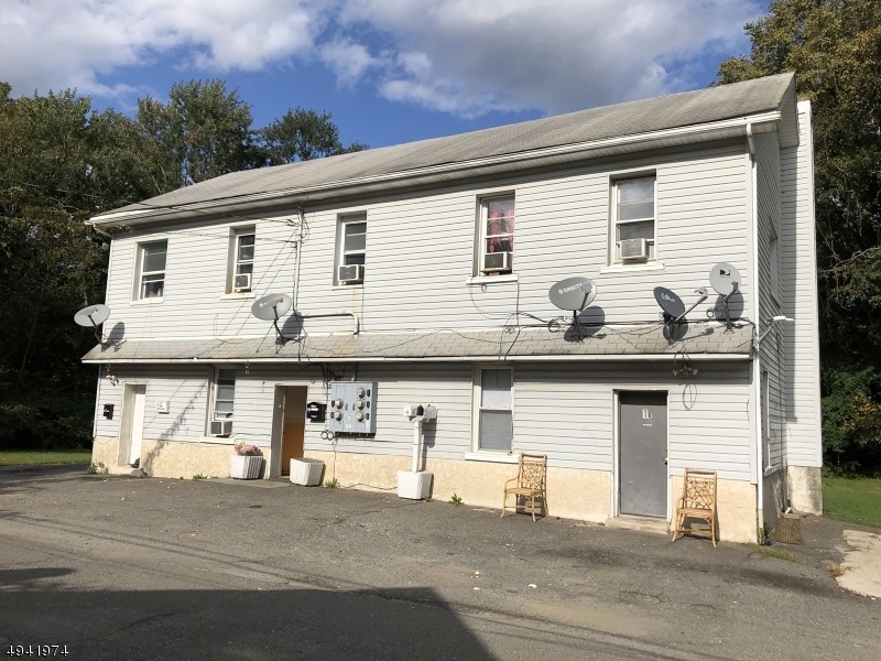 70 Ferrara Ave, Wayne, NJ 07470 - photo 1